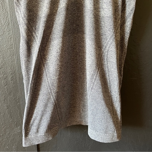 Athleta Seamless Tank - Picture 5 of 9